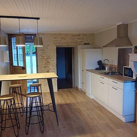 Petite Maison En Pierre Au Calme Avec Exterieur Montbellet Dış mekan fotoğraf