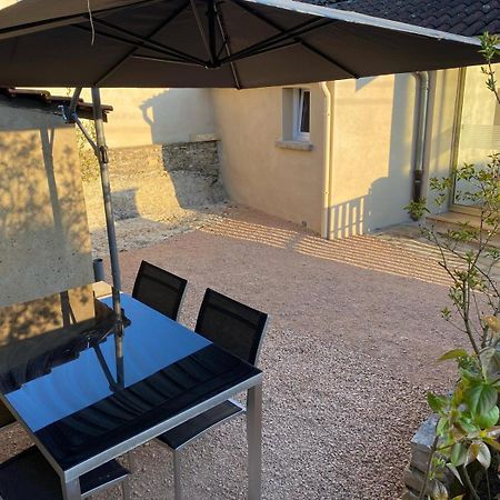 Petite Maison En Pierre Au Calme Avec Exterieur Montbellet Dış mekan fotoğraf